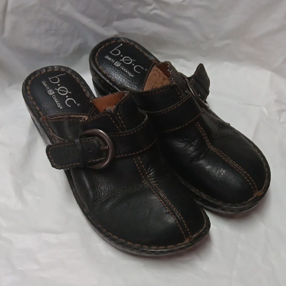 B.Ø.C Born Concepts Black Leather Clogs Womens 6